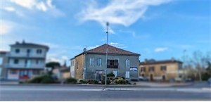 maison a renover à la vente -   32500  FLEURANCE, surface 240 m2 vente maison a renover - UBI467543951